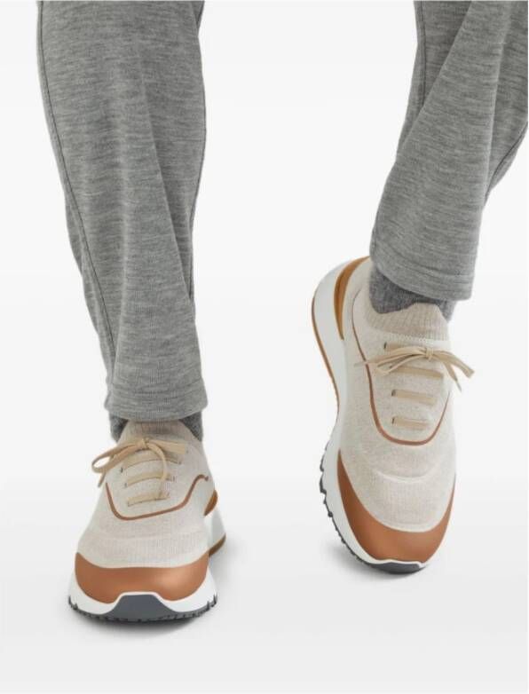 Brunello Cucinelli Beige Sneakers met Tonal Lace-Up