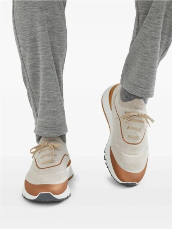Brunello Cucinelli Beige Veterschoen Sneaker Rubberen Zool