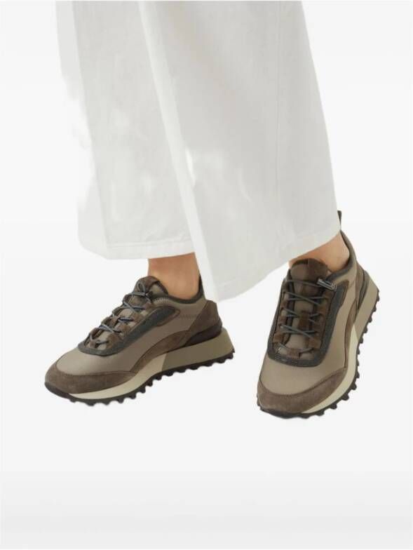 Brunello Cucinelli Grijze Suède Sneakers Kettingdetail