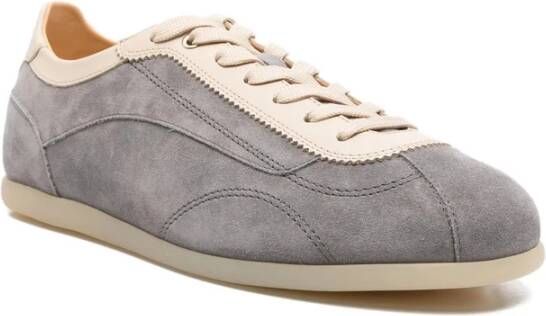 Brunello Cucinelli Grijze Vetersneaker met Amandelteen