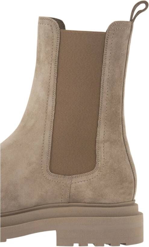 BRUNELLO CUCINELLI Suede Chelsea Boot met Precious Detail Beige Dames