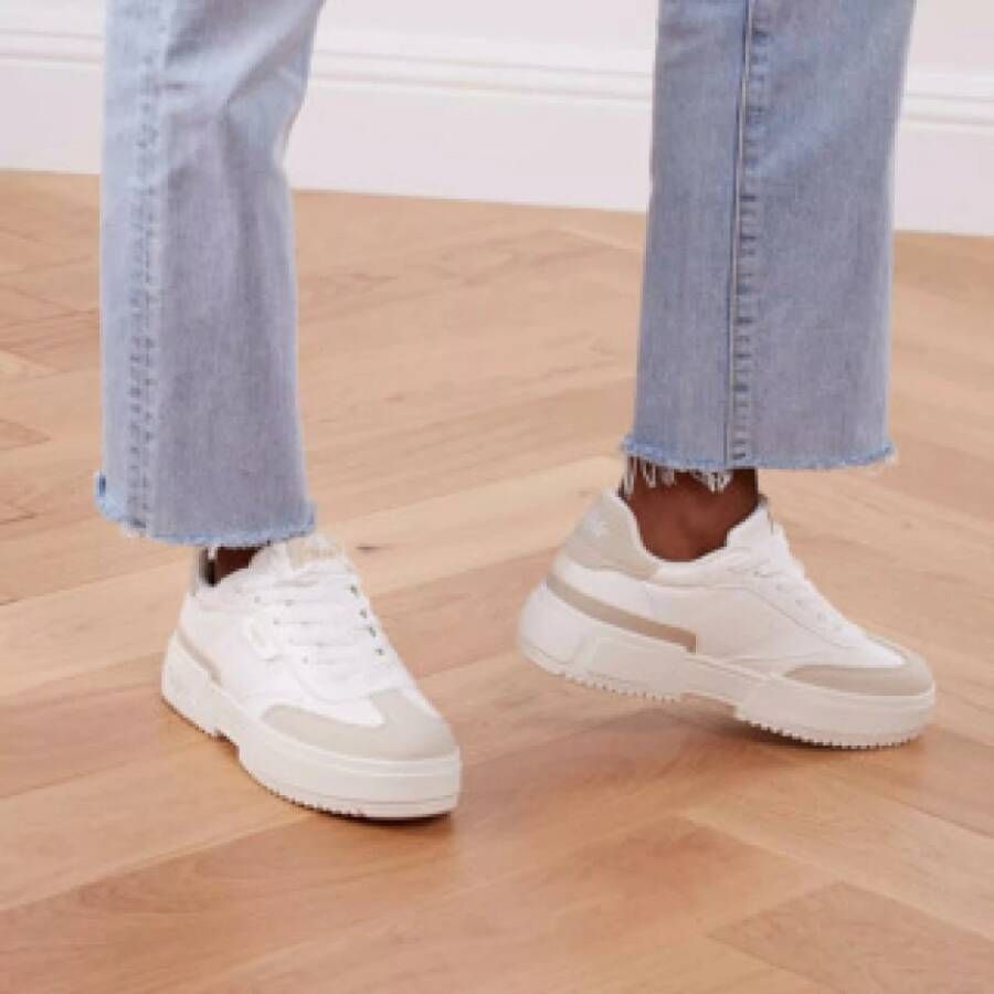 Buffalo Beige en witte sneakers voor dames