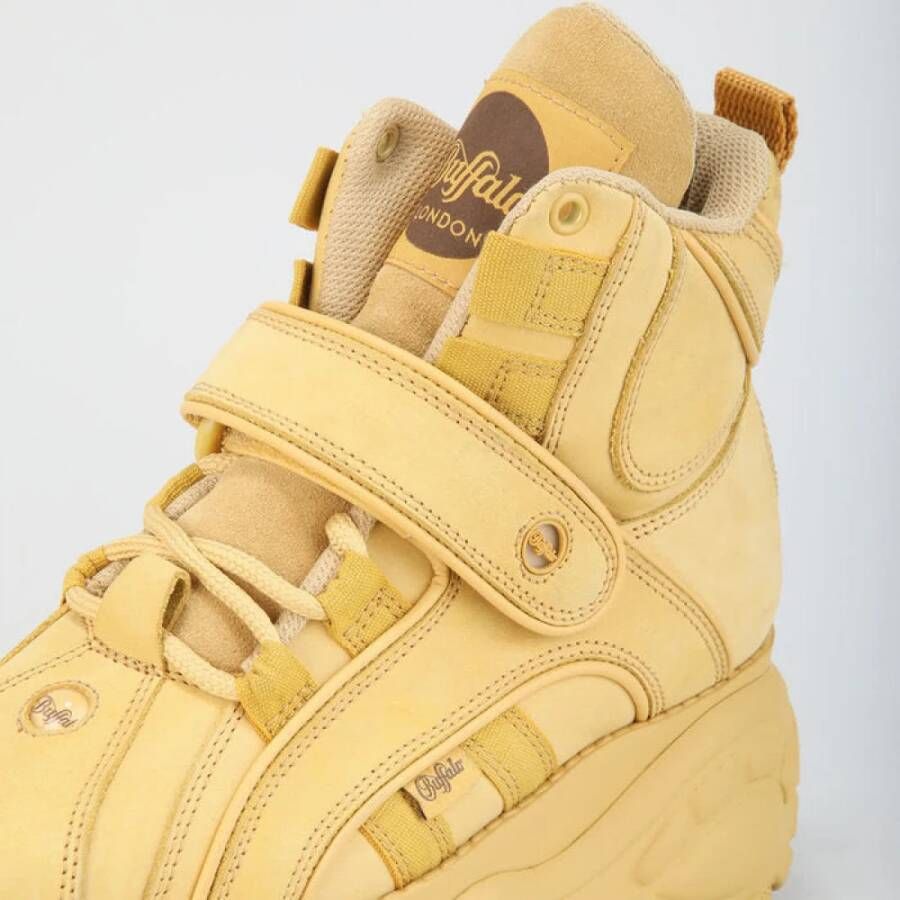 Buffalo Nubuck Beige Stijlvolle Sneakers
