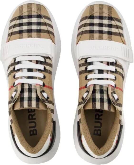 Burberry Cotton sneakers Beige Dames