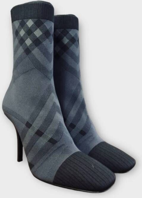 Burberry Geruite Hakken in Multicolor Grijs Multicolor Dames