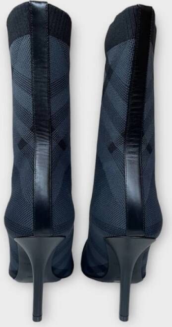 Burberry Geruite Hakken in Multicolor Grijs Multicolor Dames