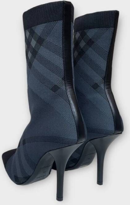 Burberry Geruite Hakken in Multicolor Grijs Multicolor Dames
