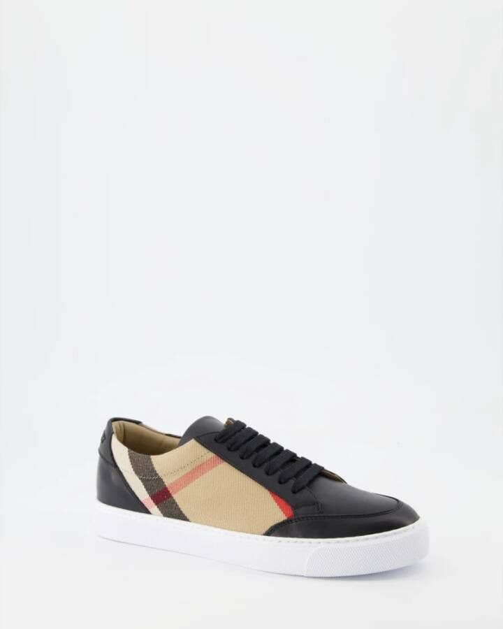 Burberry Geruite Veterschoenen Multicolor Dames