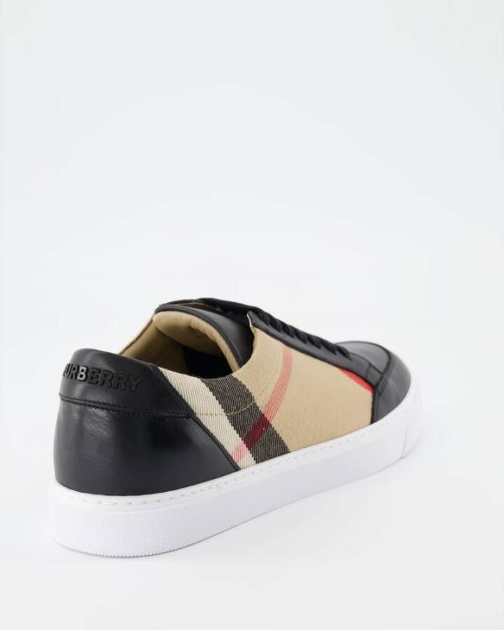 Burberry Geruite Veterschoenen Multicolor Dames