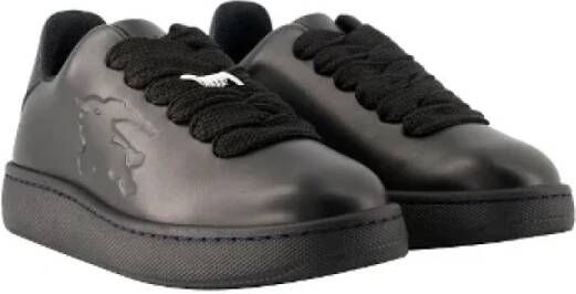 Burberry Leather sneakers Black Dames