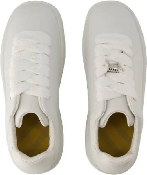 Burberry Leather sneakers White Dames