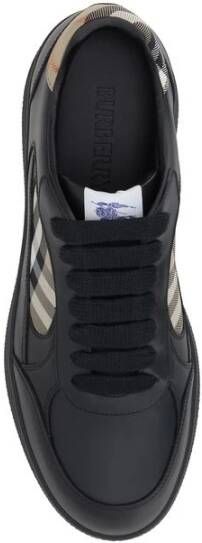Burberry Leren Sneakers met Equestrian Knight Design