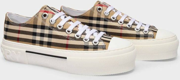 Burberry Sneakers Beige Dames