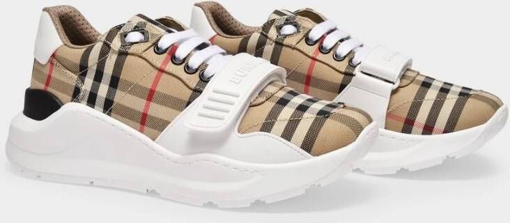 Burberry Sneakers Beige Dames