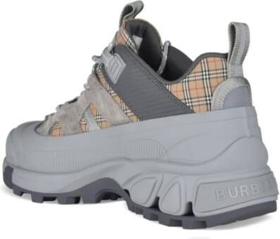 Burberry Sneakers Multicolor Heren