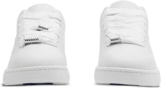 Burberry Witte Leren Sneakers Ronde Neus Vetersluiting White Dames