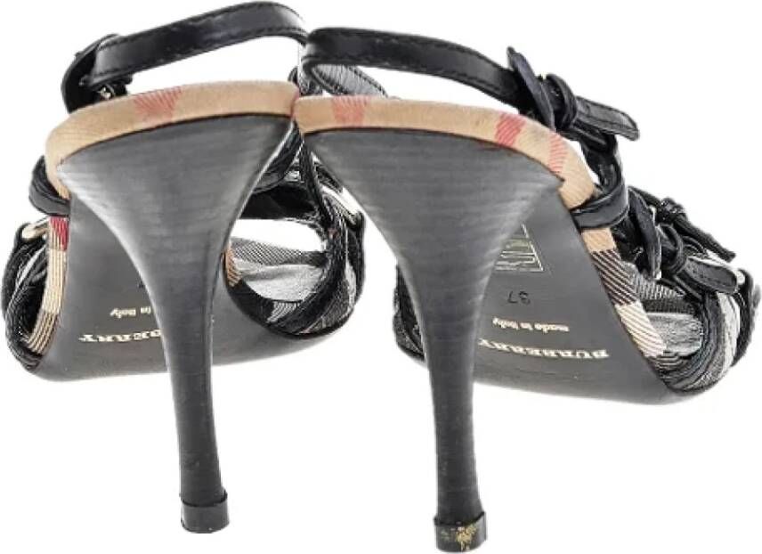 Burberry Vintage Pre-owned Canvas sandals Black Dames