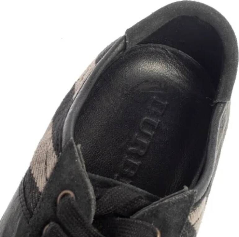 Burberry Vintage Pre-owned Canvas sneakers Black Dames