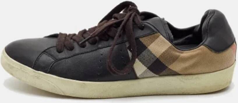 Burberry Vintage Pre-owned Canvas sneakers Black Dames