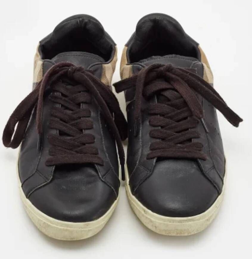 Burberry Vintage Pre-owned Canvas sneakers Black Dames