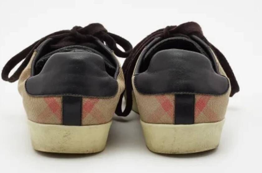 Burberry Vintage Pre-owned Canvas sneakers Black Dames