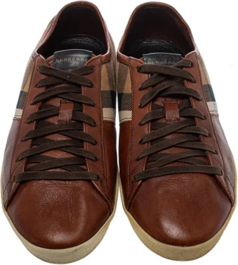 Burberry Vintage Pre-owned Canvas sneakers Brown Dames