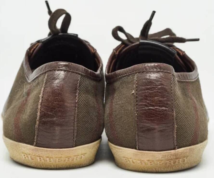 Burberry Vintage Pre-owned Canvas sneakers Brown Heren