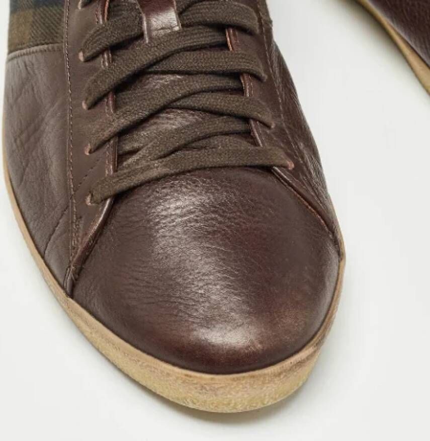 Burberry Vintage Pre-owned Canvas sneakers Brown Heren