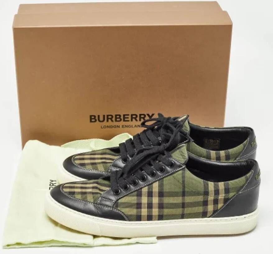 Burberry Vintage Pre-owned Canvas sneakers Multicolor Dames