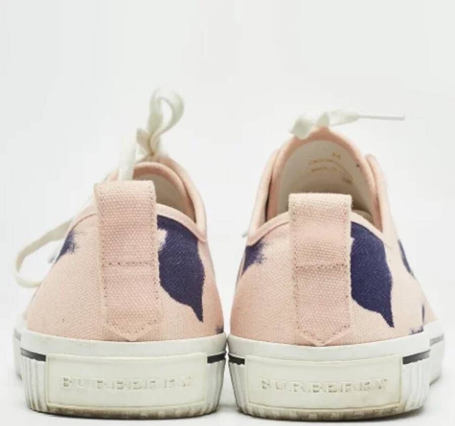 Burberry Vintage Pre-owned Canvas sneakers Pink Heren