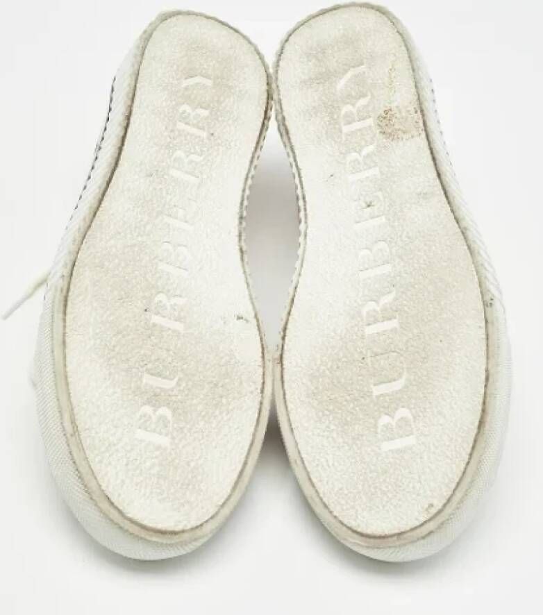 Burberry Vintage Pre-owned Canvas sneakers Pink Heren