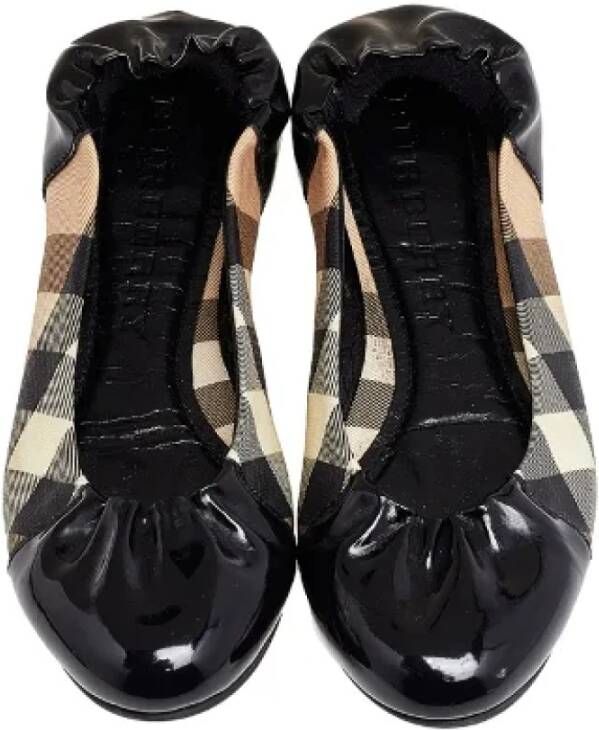 Burberry Vintage Pre-owned Coated canvas flats Black Dames