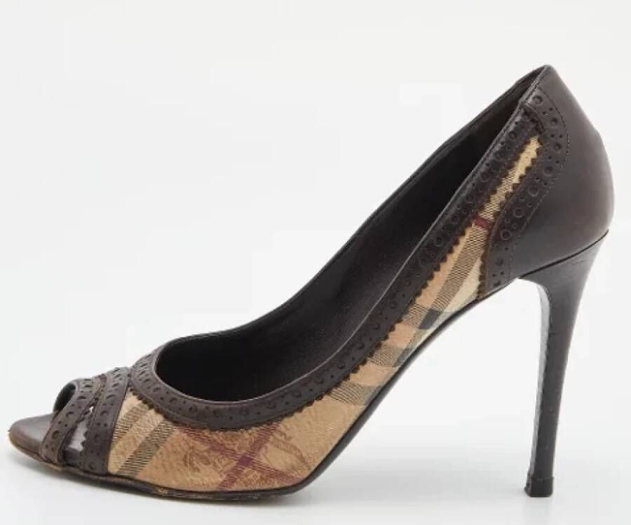 Burberry Vintage Pre-owned Coated canvas heels Beige Dames