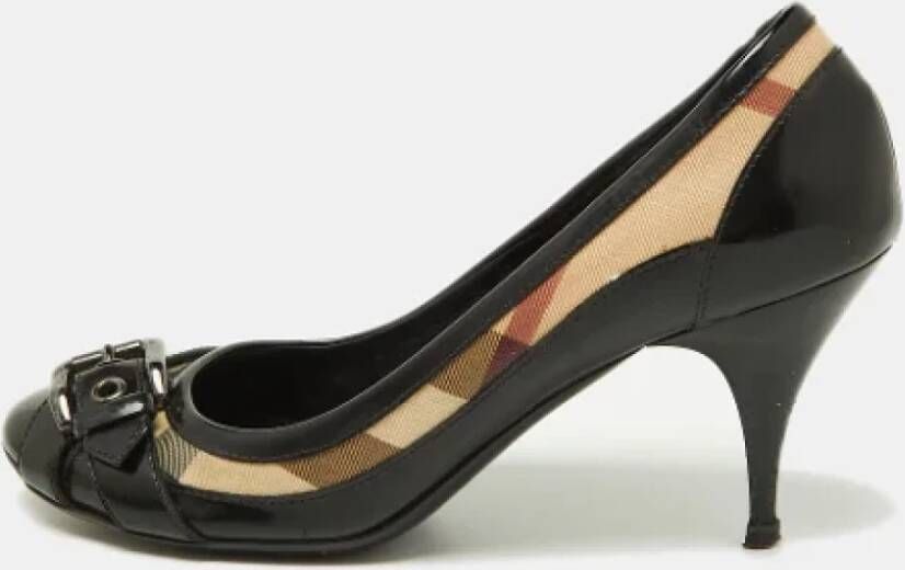 Burberry Vintage Pre-owned Coated canvas heels Black Dames