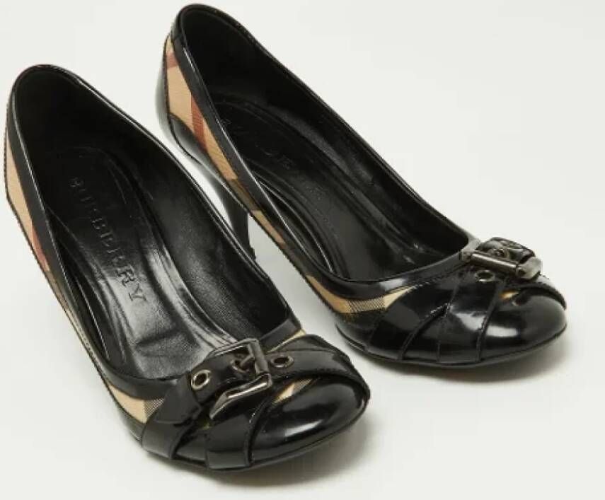 Burberry Vintage Pre-owned Coated canvas heels Black Dames