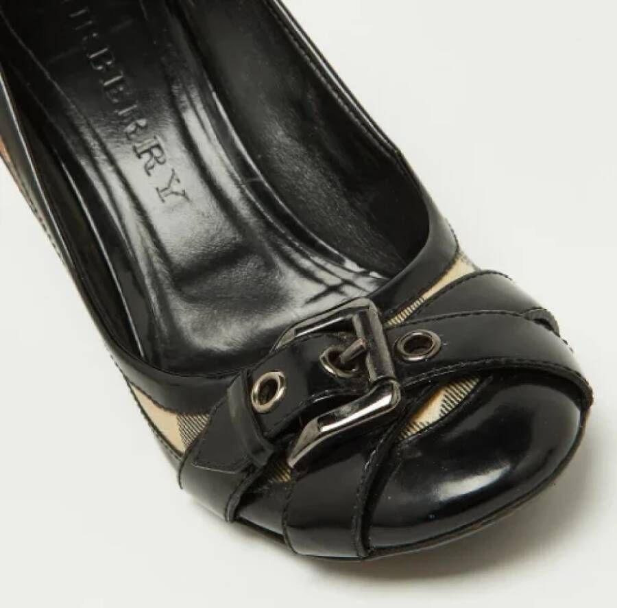 Burberry Vintage Pre-owned Coated canvas heels Black Dames