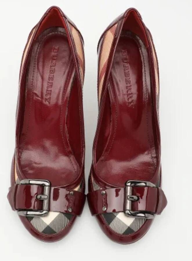 Burberry Vintage Pre-owned Coated canvas heels Red Dames