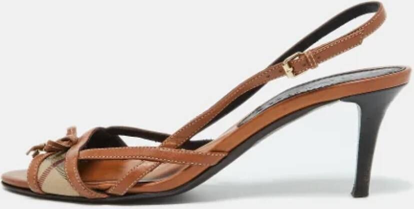 Burberry Vintage Pre-owned Coated canvas sandals Brown Dames
