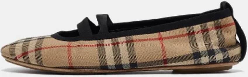 Burberry Vintage Pre-owned Fabric flats Multicolor Dames