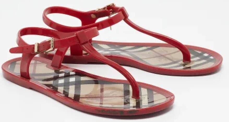 Burberry Vintage Pre-owned Fabric sandals Red Dames