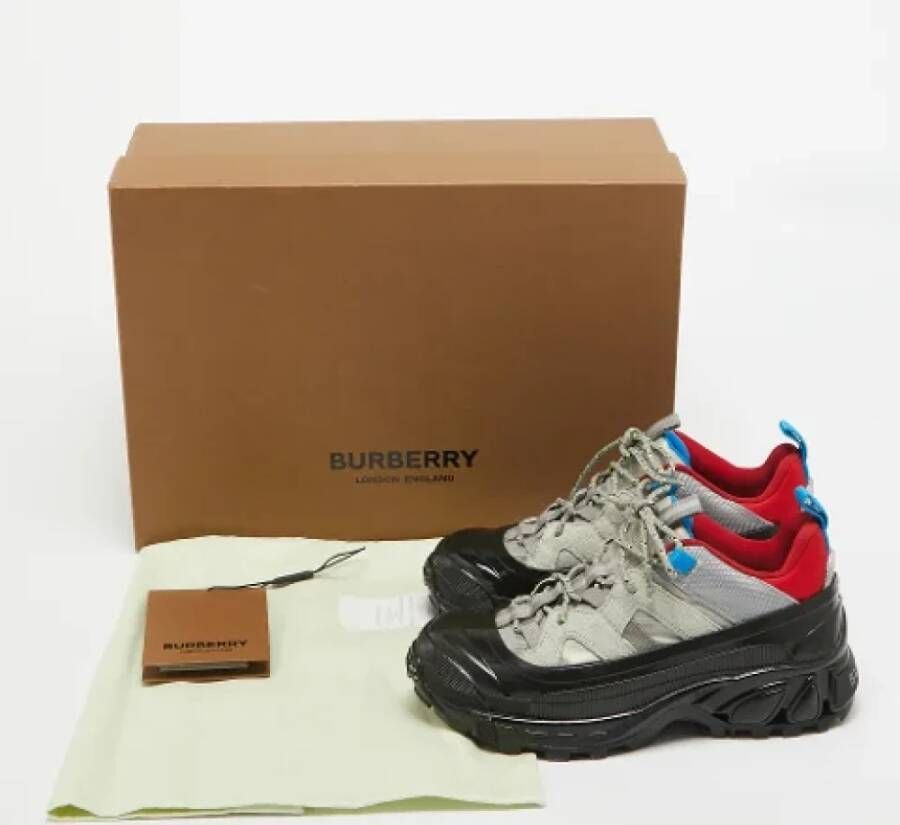 Burberry Vintage Pre-owned Fabric sneakers Multicolor Dames