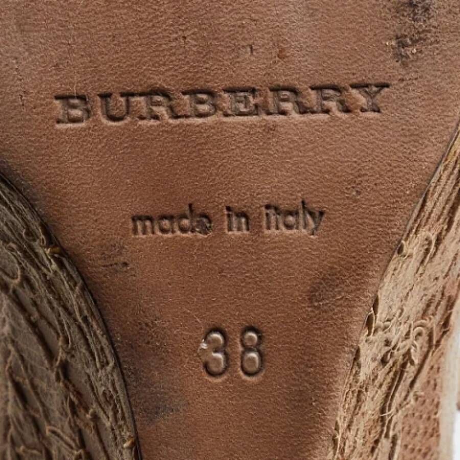 Burberry Vintage Pre-owned Lace sandals Beige Dames