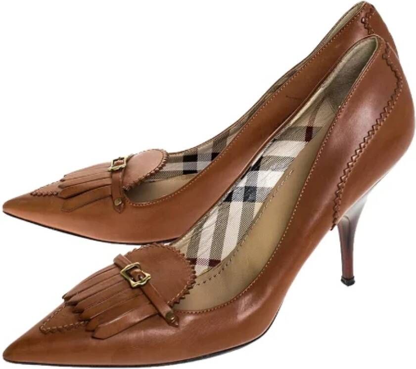 Burberry Vintage Pre-owned Leather heels Beige Dames