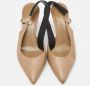 Burberry Vintage Pre-owned Leather heels Beige Dames - Thumbnail 3