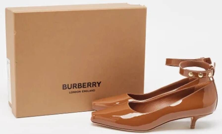 Burberry Vintage Pre-owned Leather heels Brown Dames