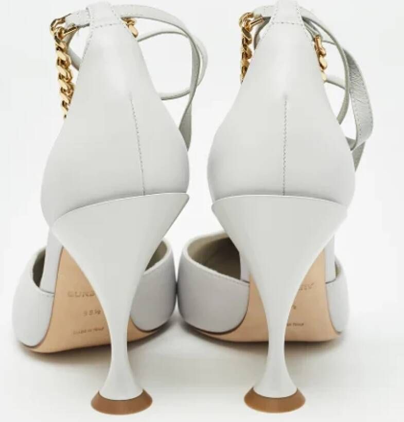 Burberry Vintage Pre-owned Leather heels White Dames