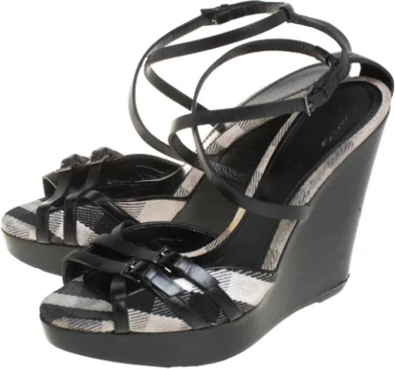 Burberry Vintage Pre-owned Leather sandals Black Dames