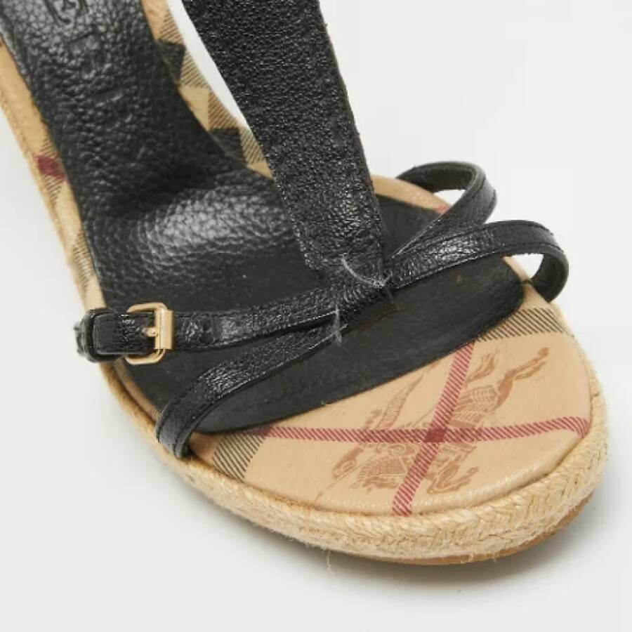 Burberry Vintage Pre-owned Leather sandals Black Dames