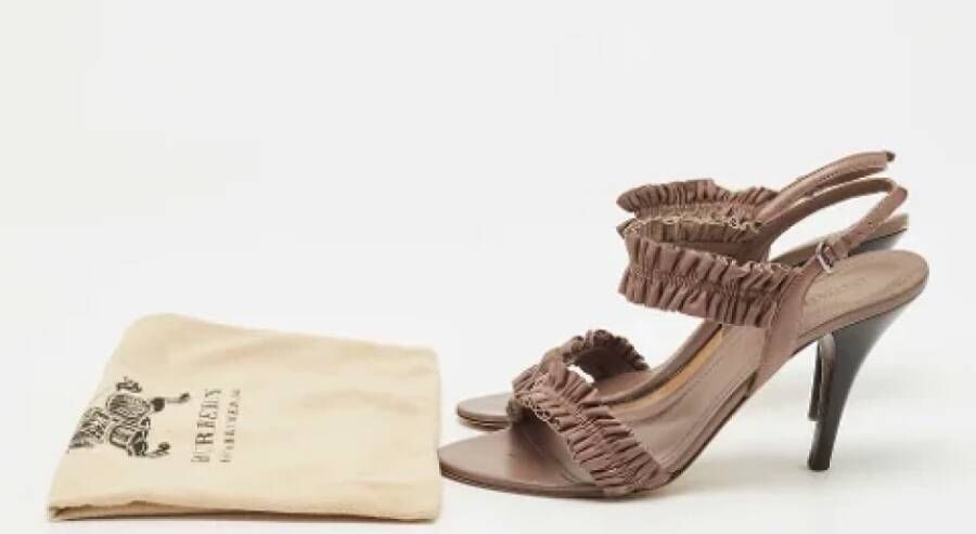 Burberry Vintage Pre-owned Leather sandals Brown Dames