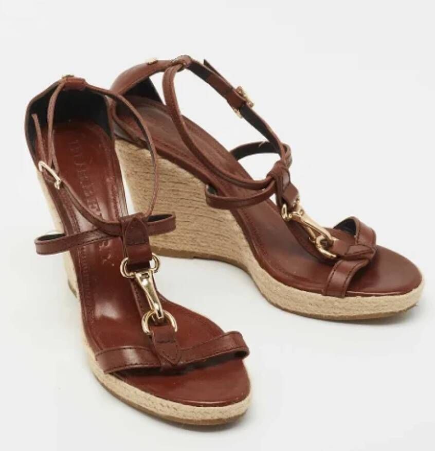 Burberry Vintage Pre-owned Leather sandals Brown Dames